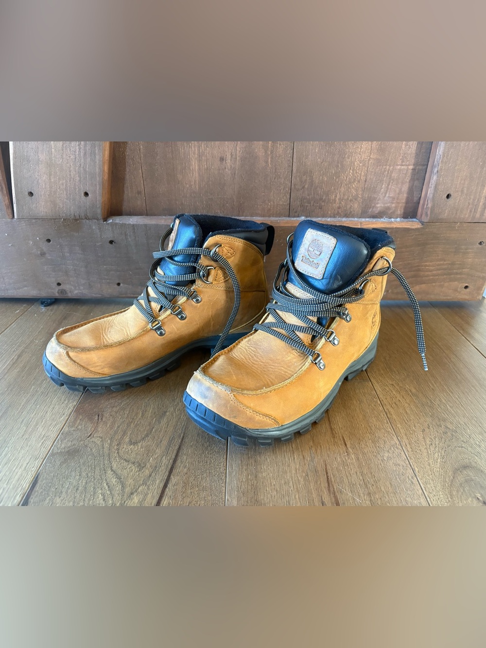 Timberland Tan Leather Lace-Up Hiking Boots with Black Accents